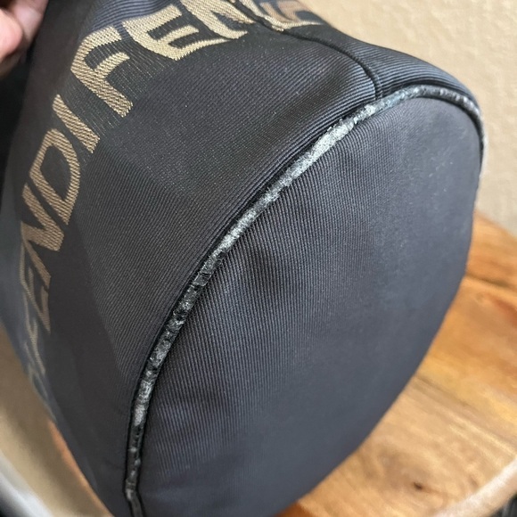 FENDI BUCKET TOTE - Picture 7 of 11